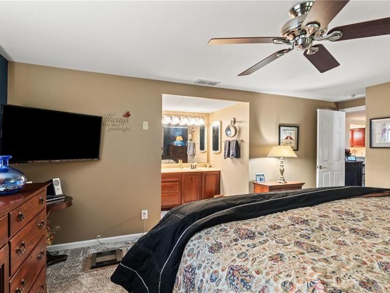 7147 Chadbourne Drive, Huber Heights, OH 45424 Photo 17