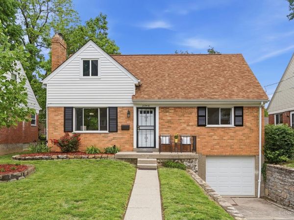 3946 S Fordham Place, Silverton, OH 45213