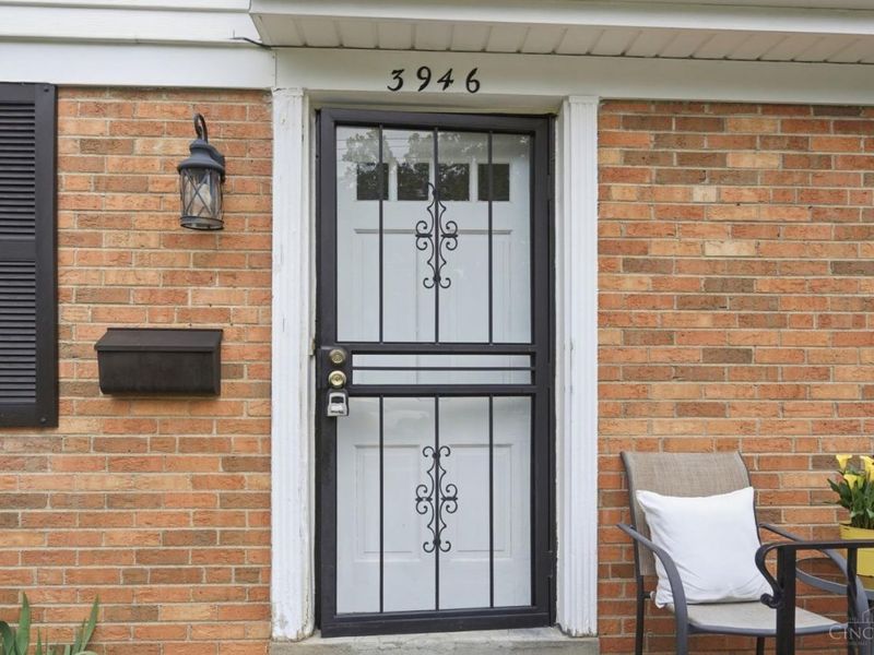 3946 S Fordham Place, Silverton, OH 45213 Photo 8