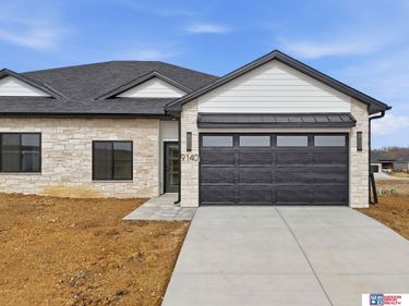 9140 Lucena Drive , Lincoln, NE 68520