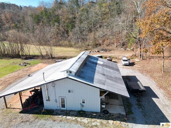 251 Crocus View Road , Columbia, KY 42728