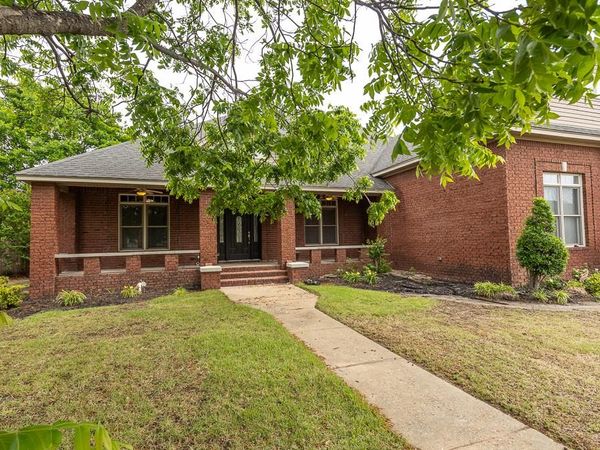 1503 Brentwood Drive, West Memphis, AR 72301