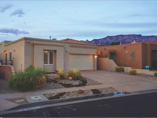 10209 Jarash Place NE, Albuquerque, NM 87122