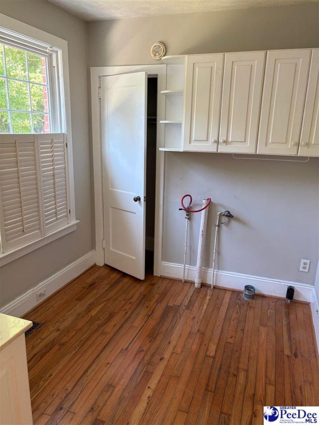 1001 Cedar Photo 10