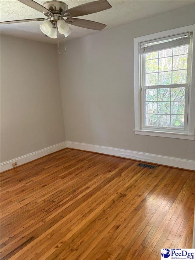 1001 Cedar Photo 13