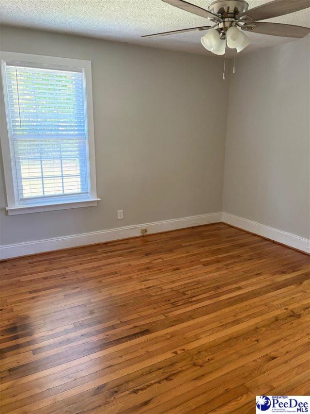 1001 Cedar Photo 14