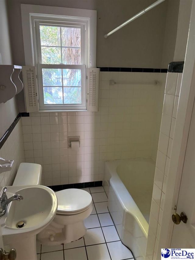 1001 Cedar Photo 15
