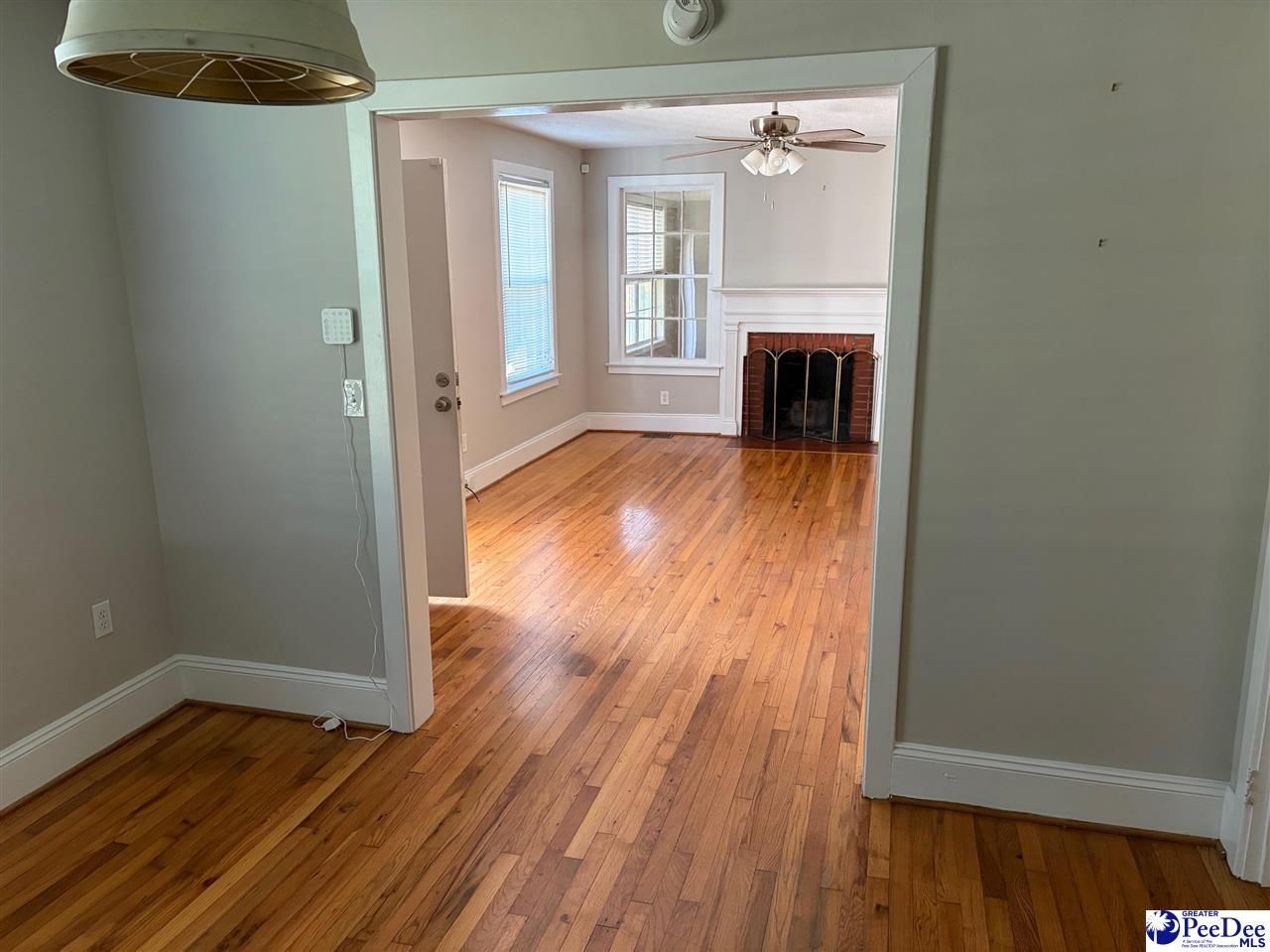 1001 Cedar Photo 8