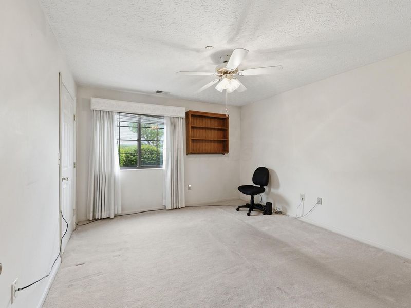 6729 Meadow Creek Drive Drive, Unit 102, Columbus, OH 43235 Photo 10