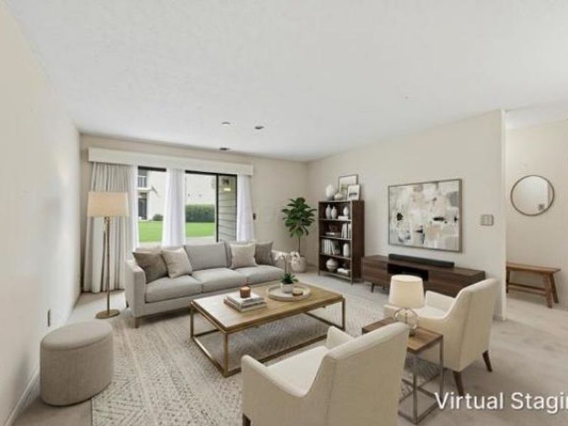 6729 Meadow Creek Drive Drive, Unit 102, Columbus, OH 43235 Photo 3