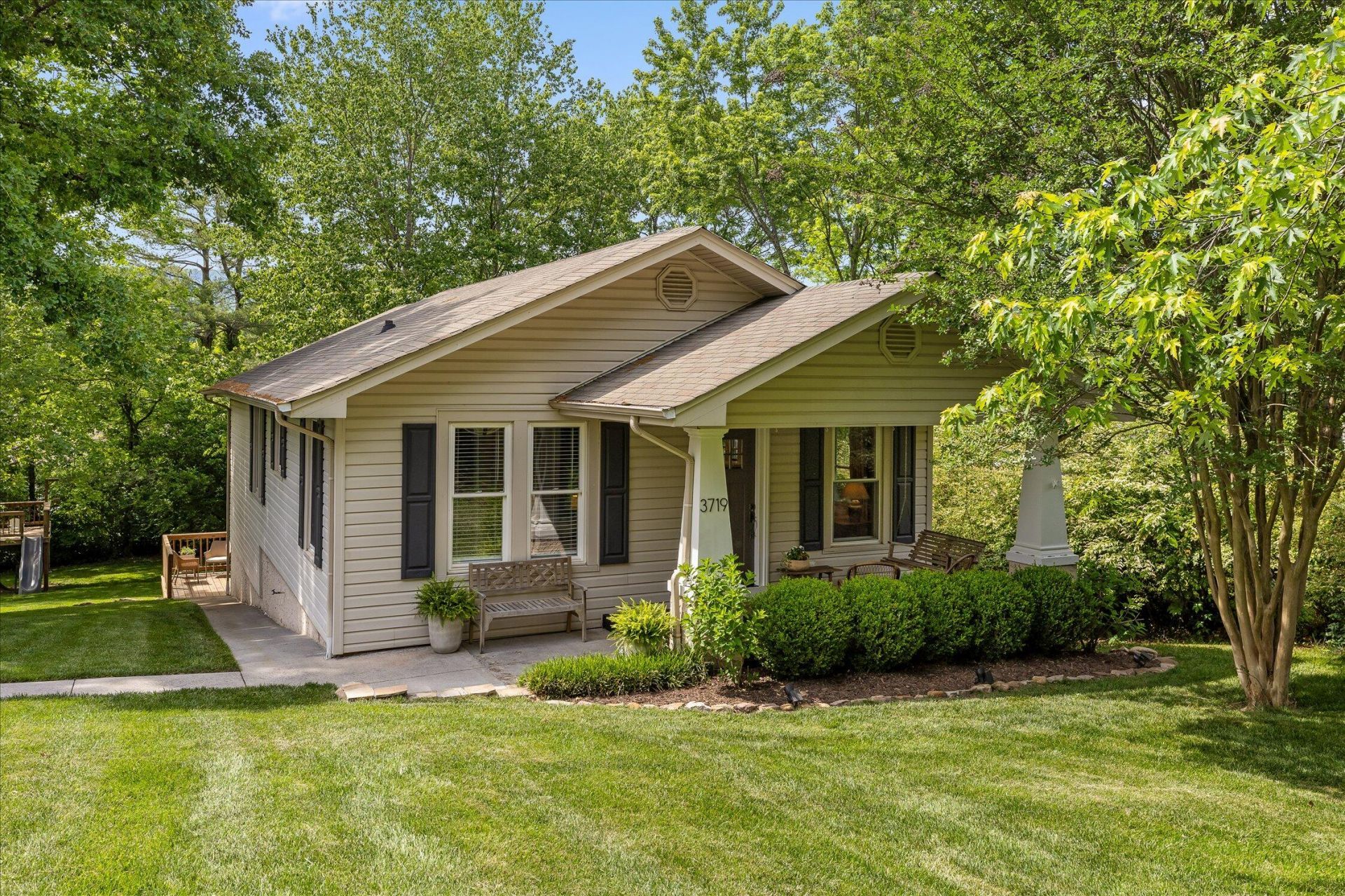 3719 Pickering Avenue, Chattanooga, TN 37415 Main Photo