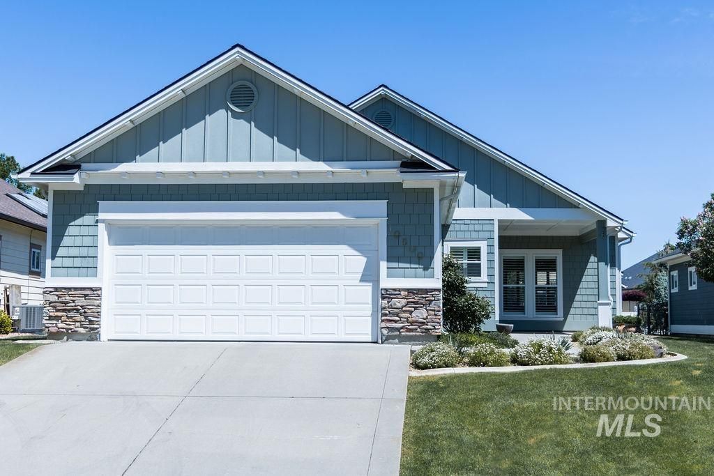 10500 W Waterway Ct, Boise, ID 83714 Main Photo