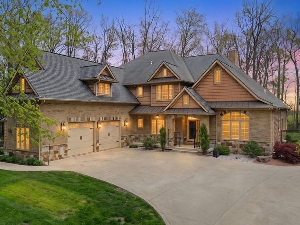 1200 N Hickory Lane, Angola, IN 46703