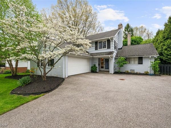 23706 Wimbledon Road , Shaker Heights, OH 44122