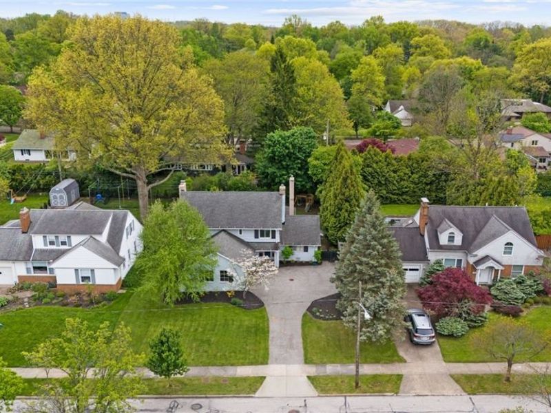 23706 Wimbledon Road, Shaker Heights, OH 44122 Photo 1