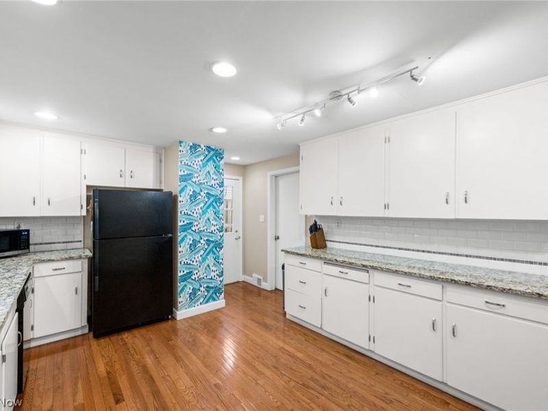 23706 Wimbledon Road, Shaker Heights, OH 44122 Photo 15