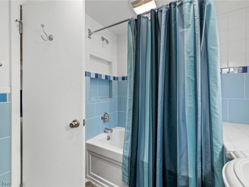 23706 Wimbledon Road, Shaker Heights, OH 44122 Photo 30
