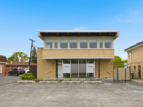 10550 W Cermak Road , Westchester, IL 60154