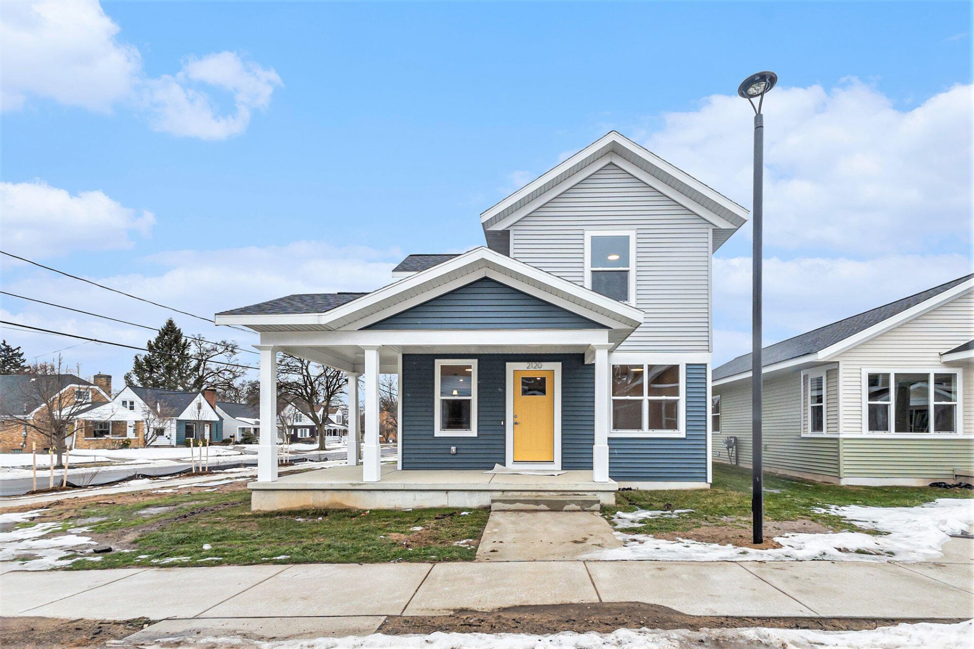 2120 Willard Avenue Se, Grand Rapids, MI 49507 Main Photo