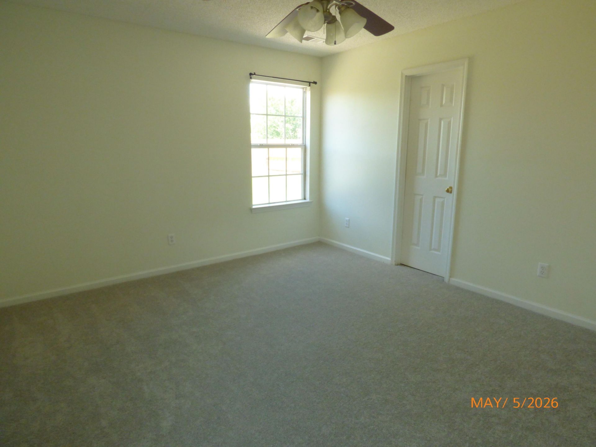 408 Jamestown Drive Photo 9
