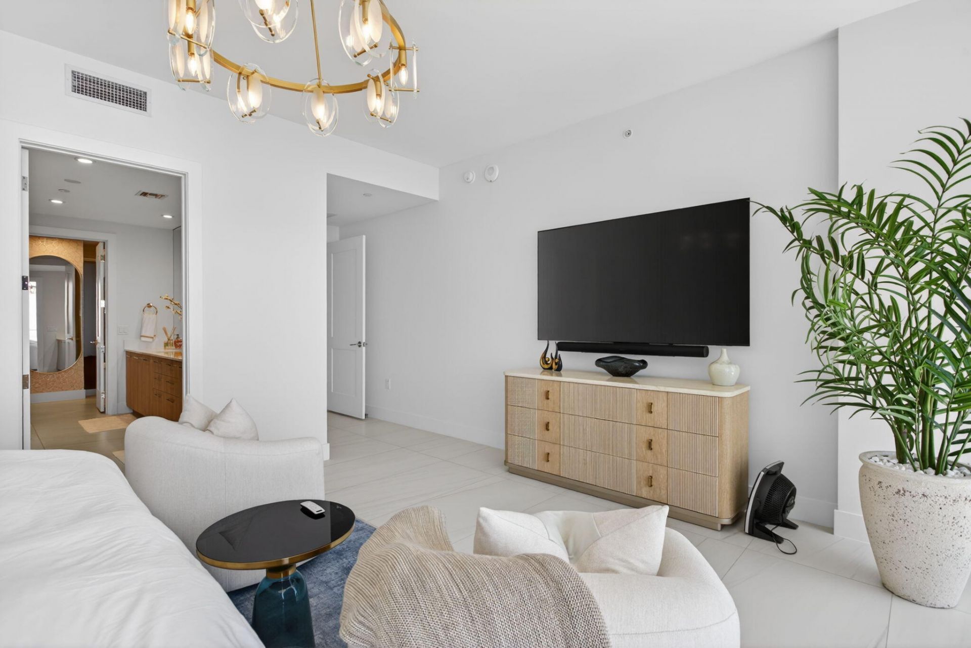 151 N Seabreeze Boulevard, Unit 1004, Fort Lauderdale, FL 33304 Photo