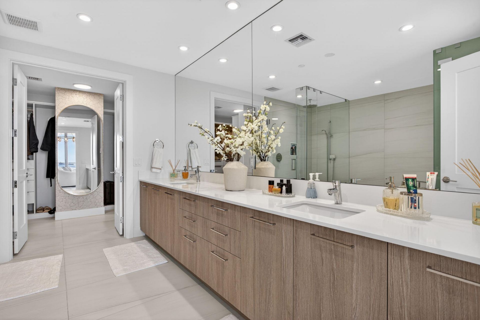 151 N Seabreeze Boulevard, Unit 1004, Fort Lauderdale, FL 33304 Photo