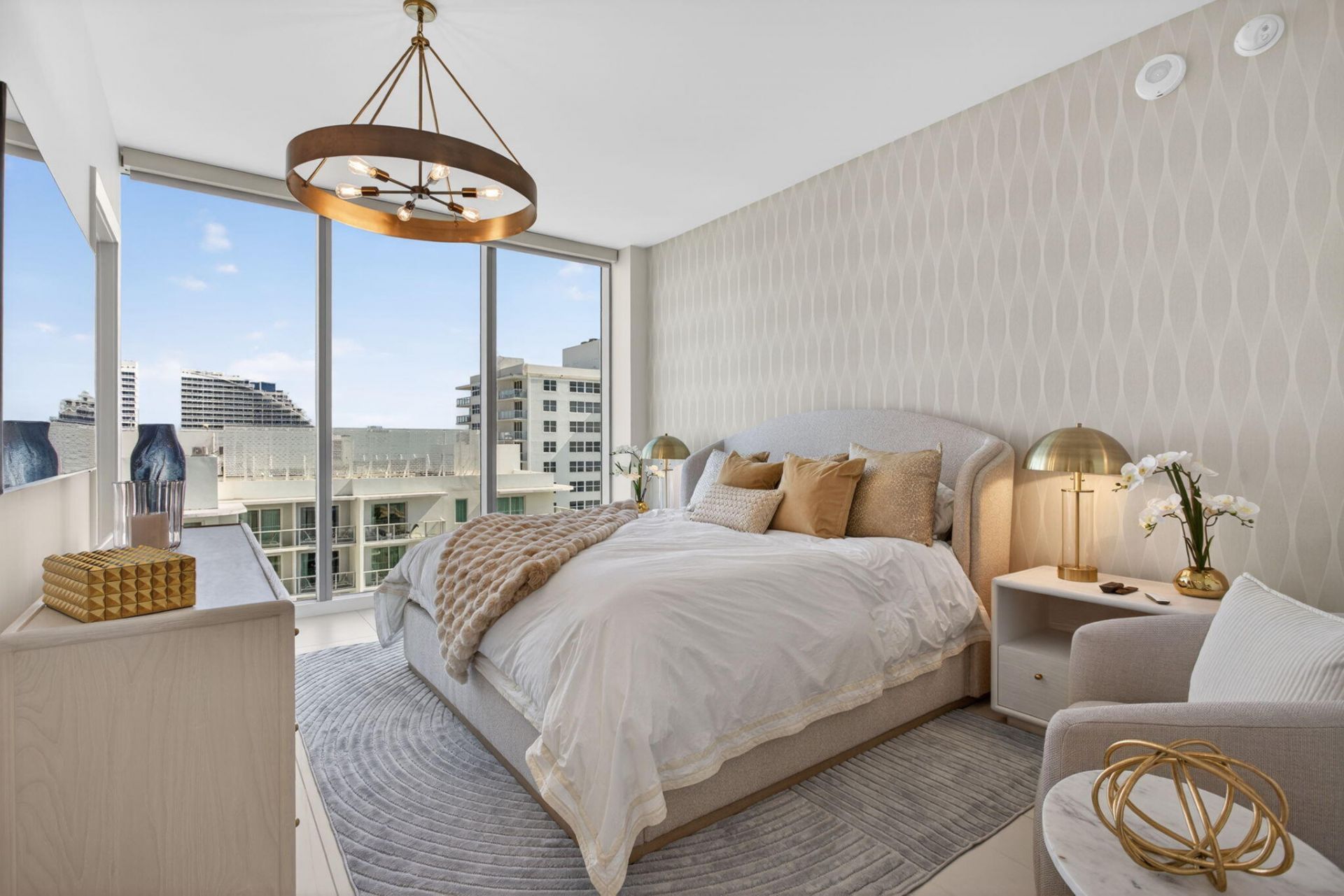 151 N Seabreeze Boulevard, Unit 1004, Fort Lauderdale, FL 33304 Photo