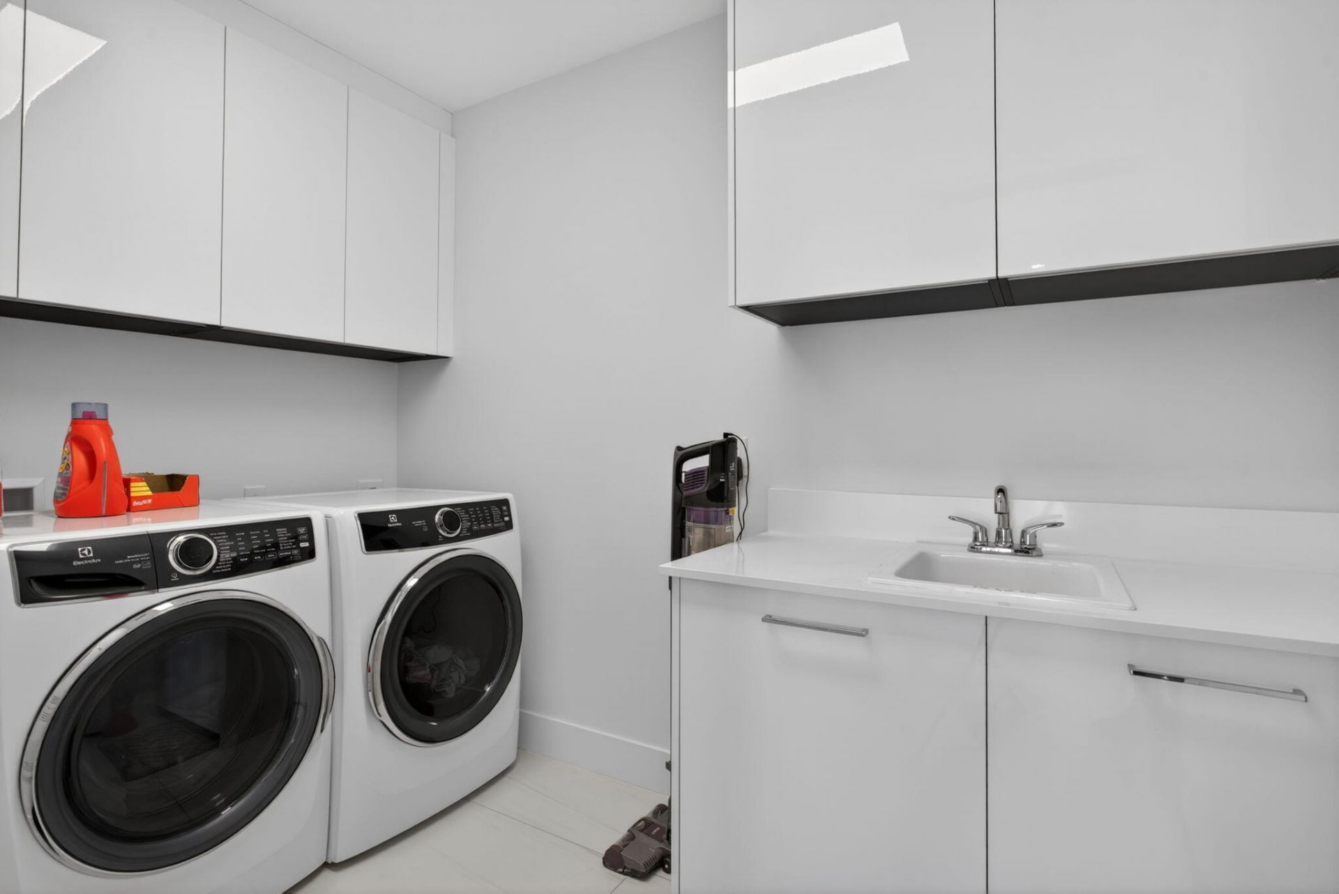 151 N Seabreeze Boulevard, Unit 1004, Fort Lauderdale, FL 33304 Photo