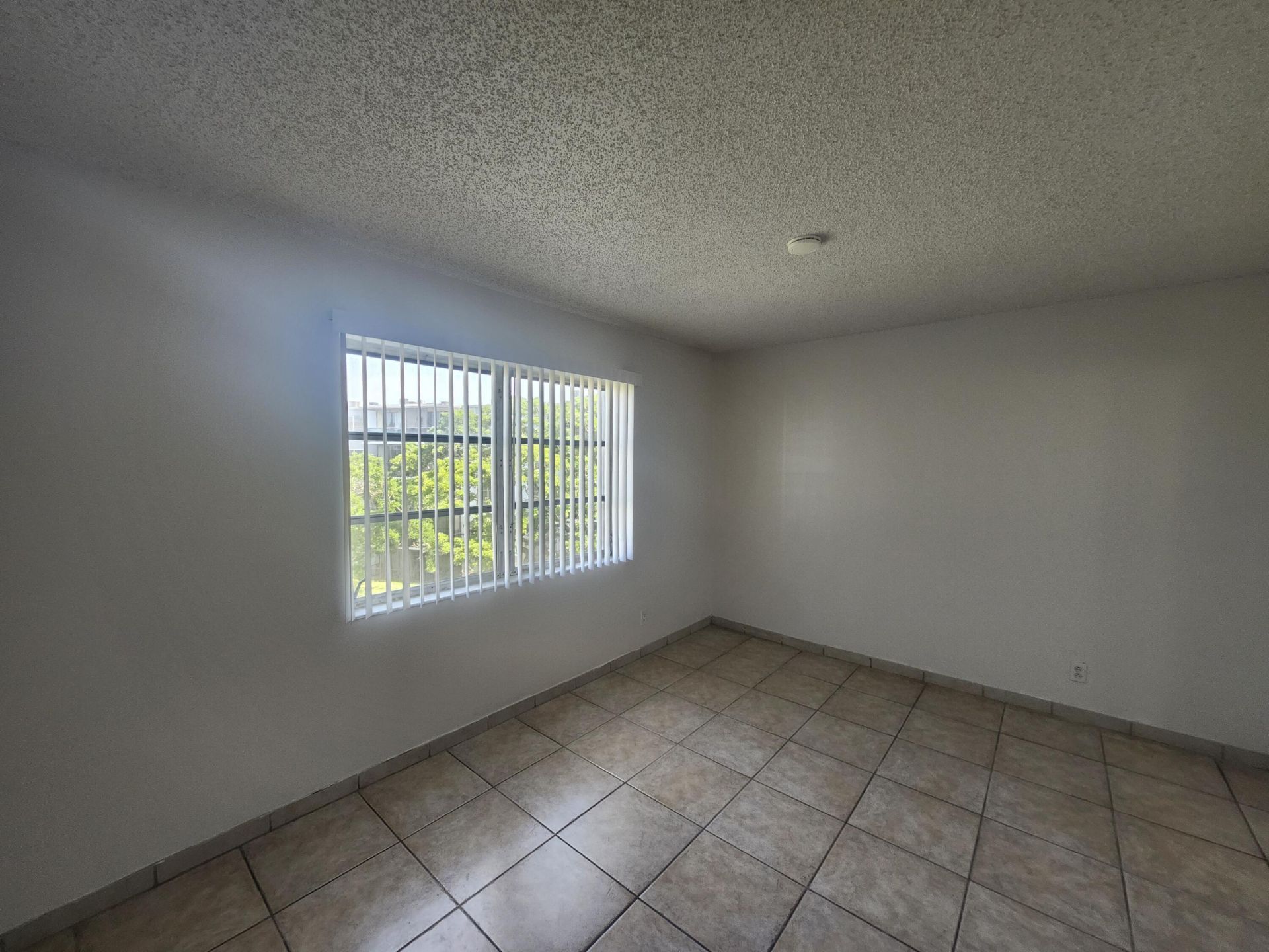 8750 N Sherman Circle N, Unit 406, Miramar, FL 33025 Photo