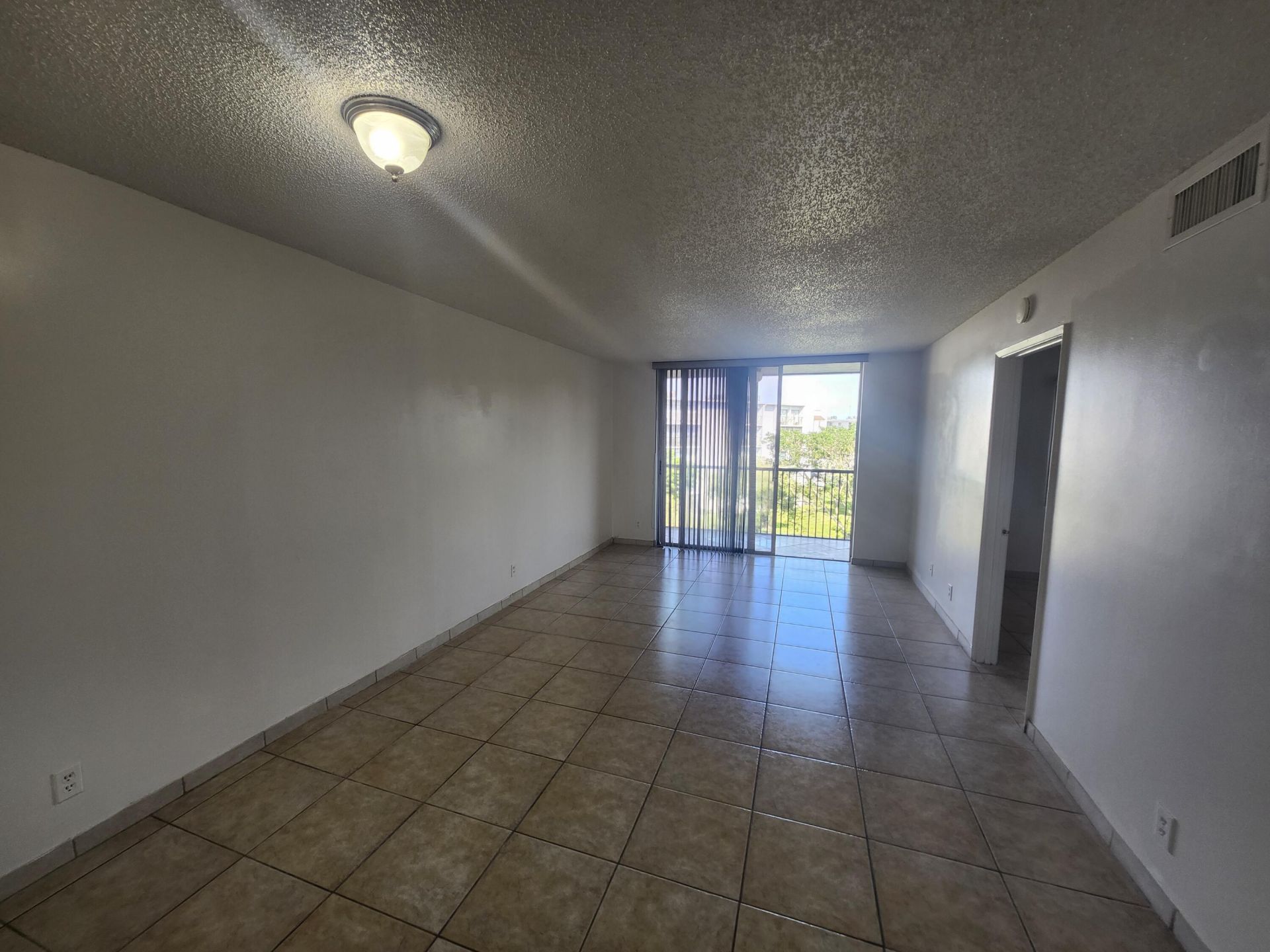 8750 N Sherman Circle N, Unit 406, Miramar, FL 33025 Photo
