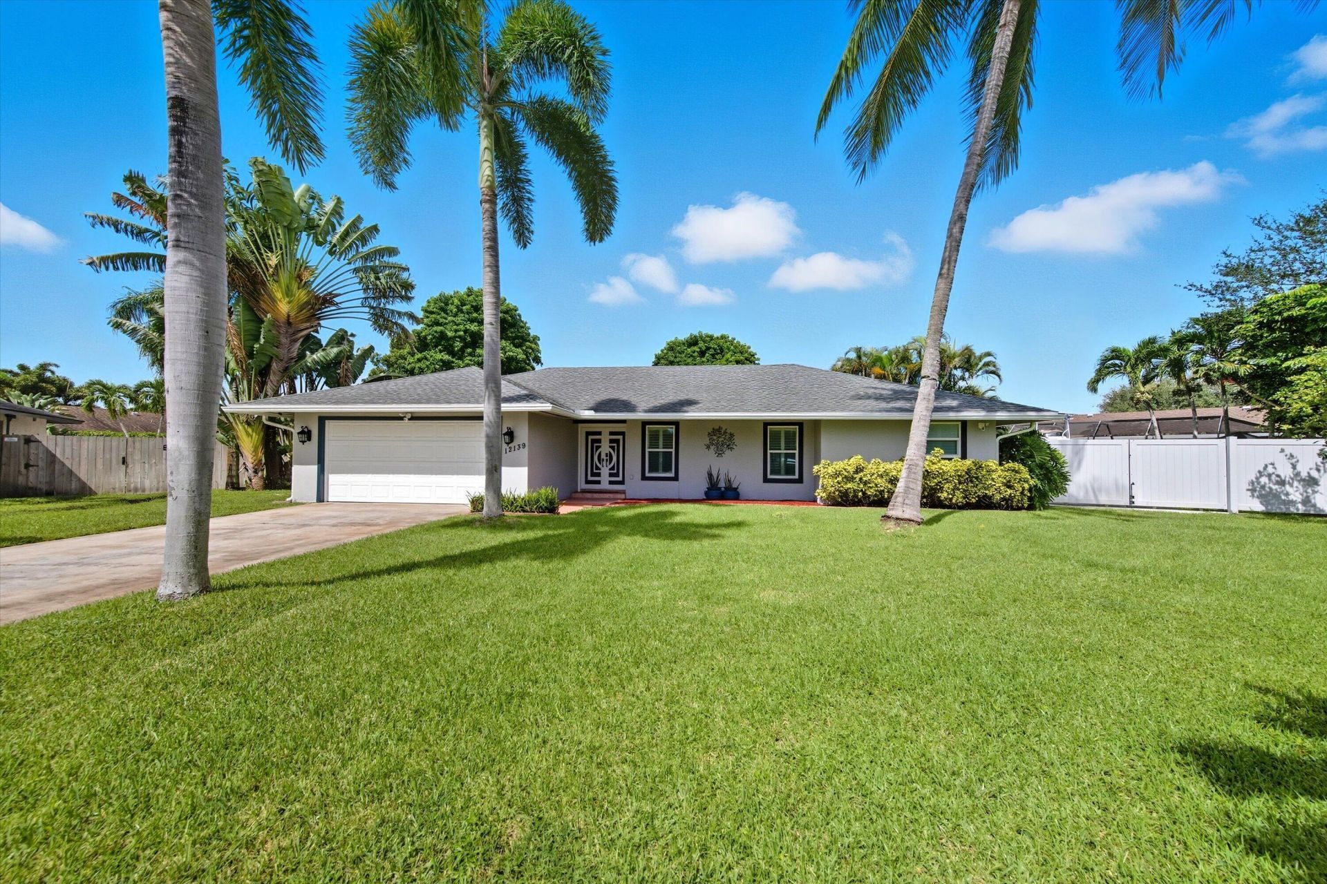 12139 Big Cone Court, Wellington, FL 33414 Photo