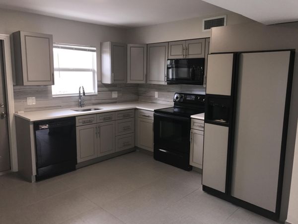 142 SW 8th Avenue, Delray Beach, FL 33444