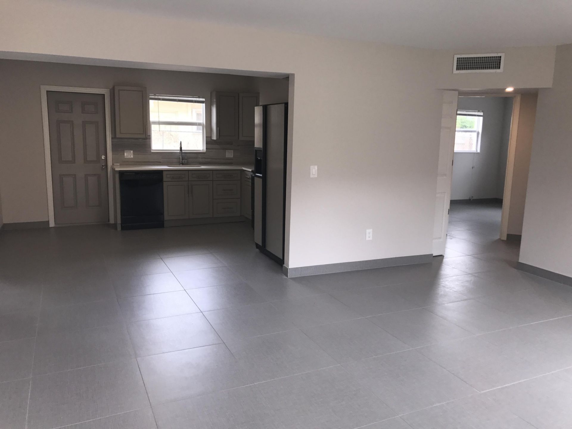 142 SW 8th Avenue, Unit Apt A, Delray Beach, FL 33444 Photo