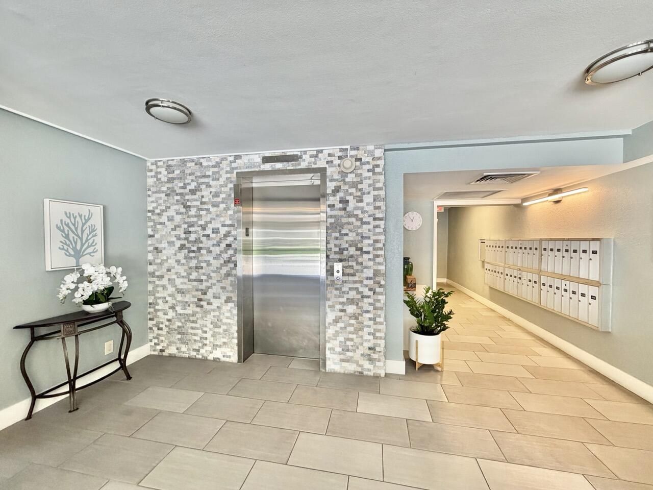 2800 N Palm Aire Drive, Unit 404, Pompano Beach, FL 33069 Photo