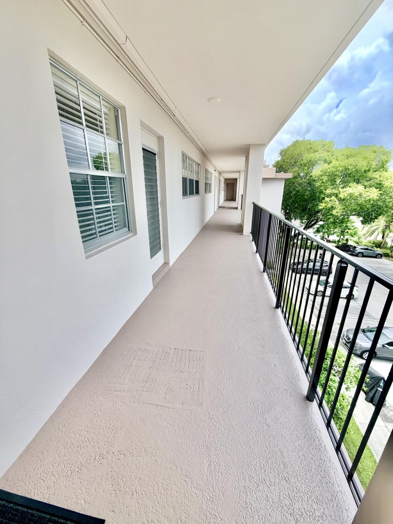 2800 N Palm Aire Drive, Unit 404, Pompano Beach, FL 33069 Photo