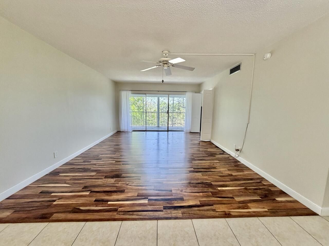 2800 N Palm Aire Drive, Unit 404, Pompano Beach, FL 33069 Photo