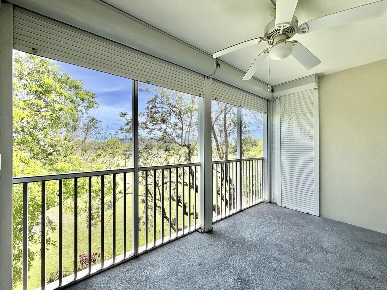 2800 N Palm Aire Drive, Unit 404, Pompano Beach, FL 33069 Photo