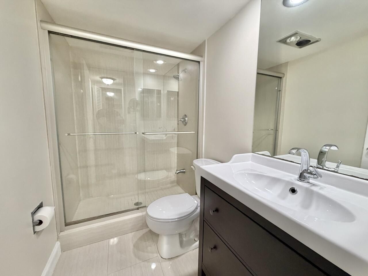 2800 N Palm Aire Drive, Unit 404, Pompano Beach, FL 33069 Photo