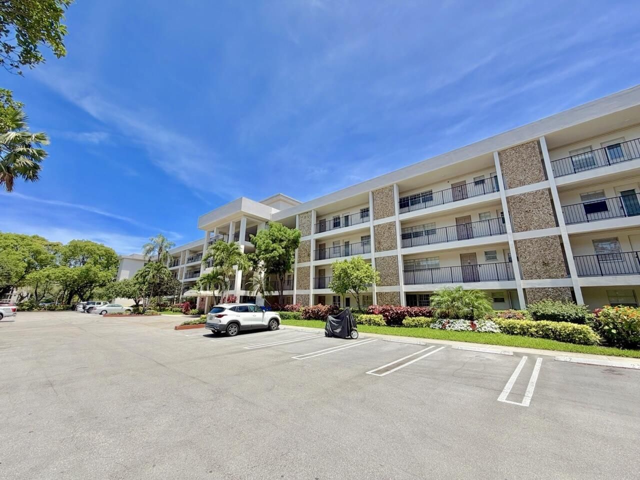 2800 N Palm Aire Drive, Unit 404, Pompano Beach, FL 33069 Photo