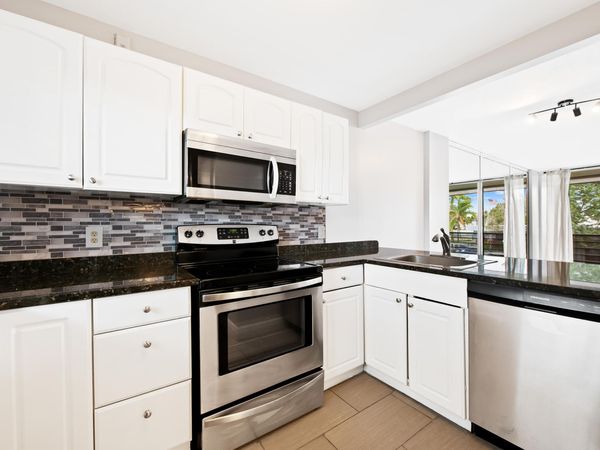 113 Royal Park Drive, Unit 2h, Oakland Park, FL 33309