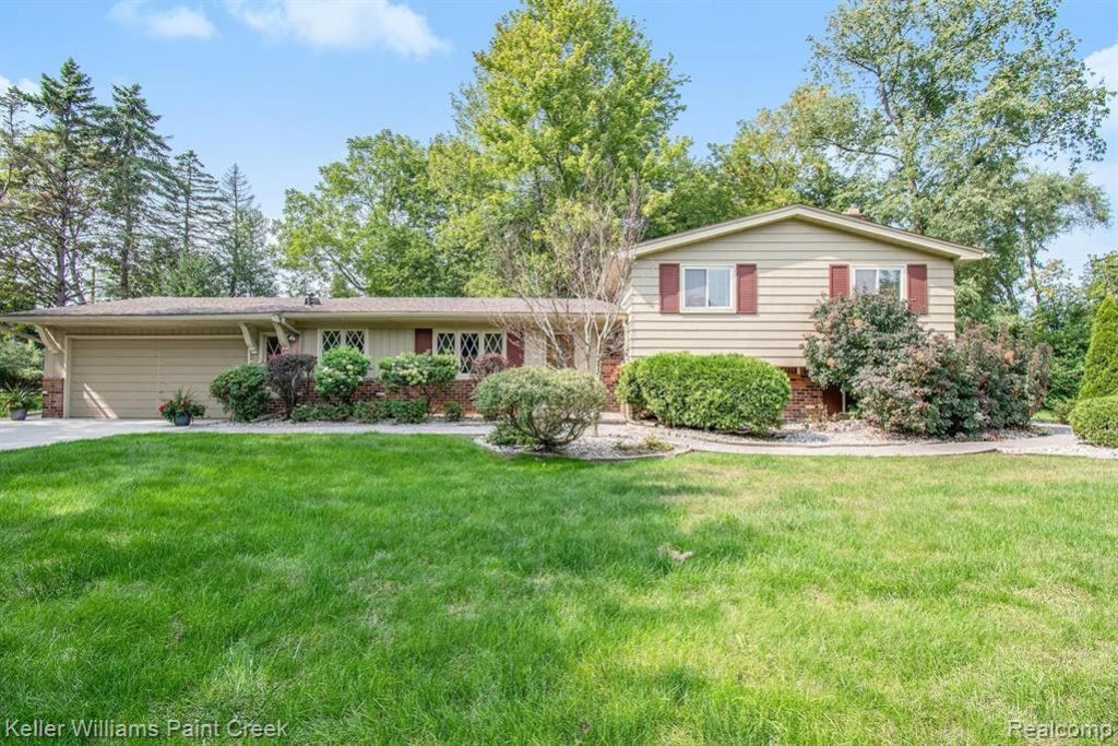 7374 Woodridge Road, West Bloomfield Township, MI 48322 Main Photo