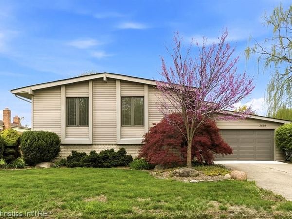 2629 Coral Drive, Troy, MI 48085