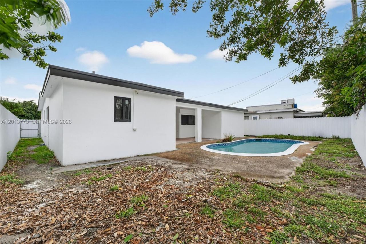 7311 Fairway Blvd, Miramar, FL 33023 Photo