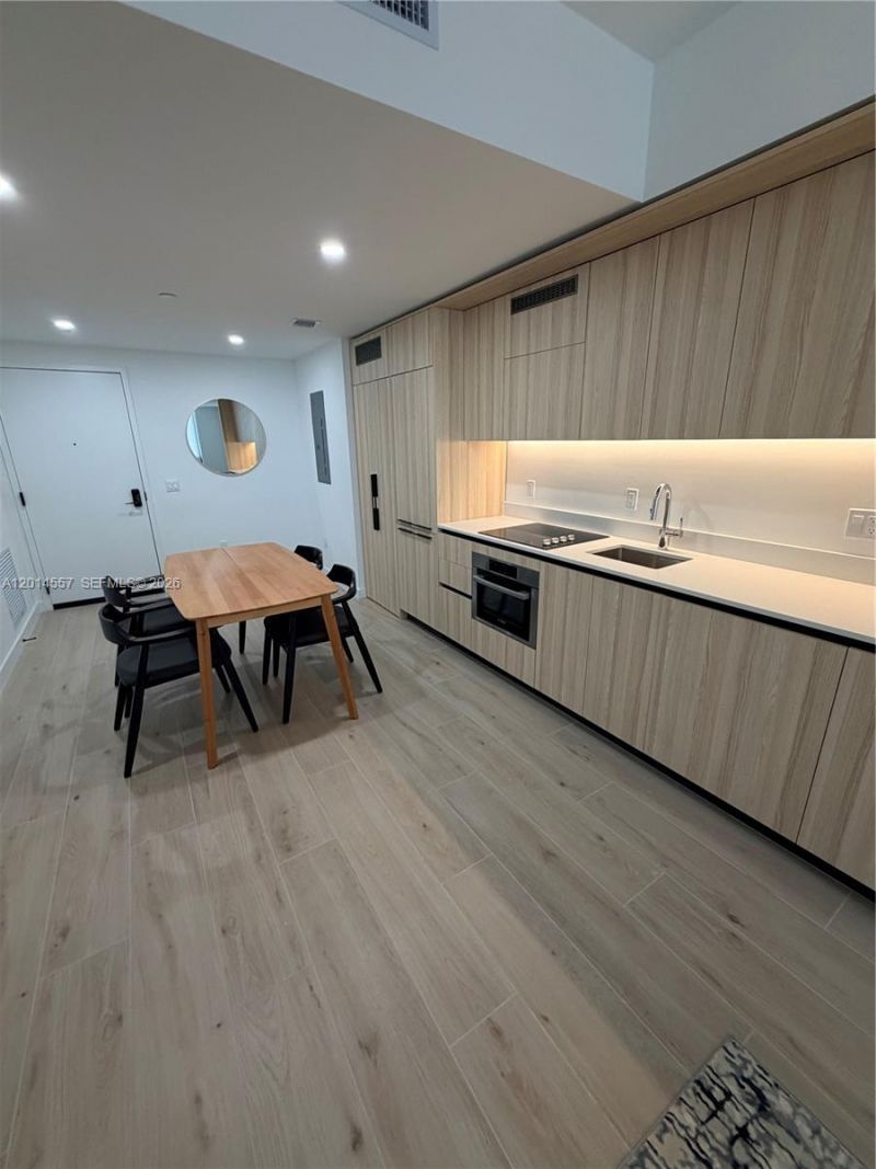 225 N Miami Av, Unit 907, Miami, FL 33128 Photo