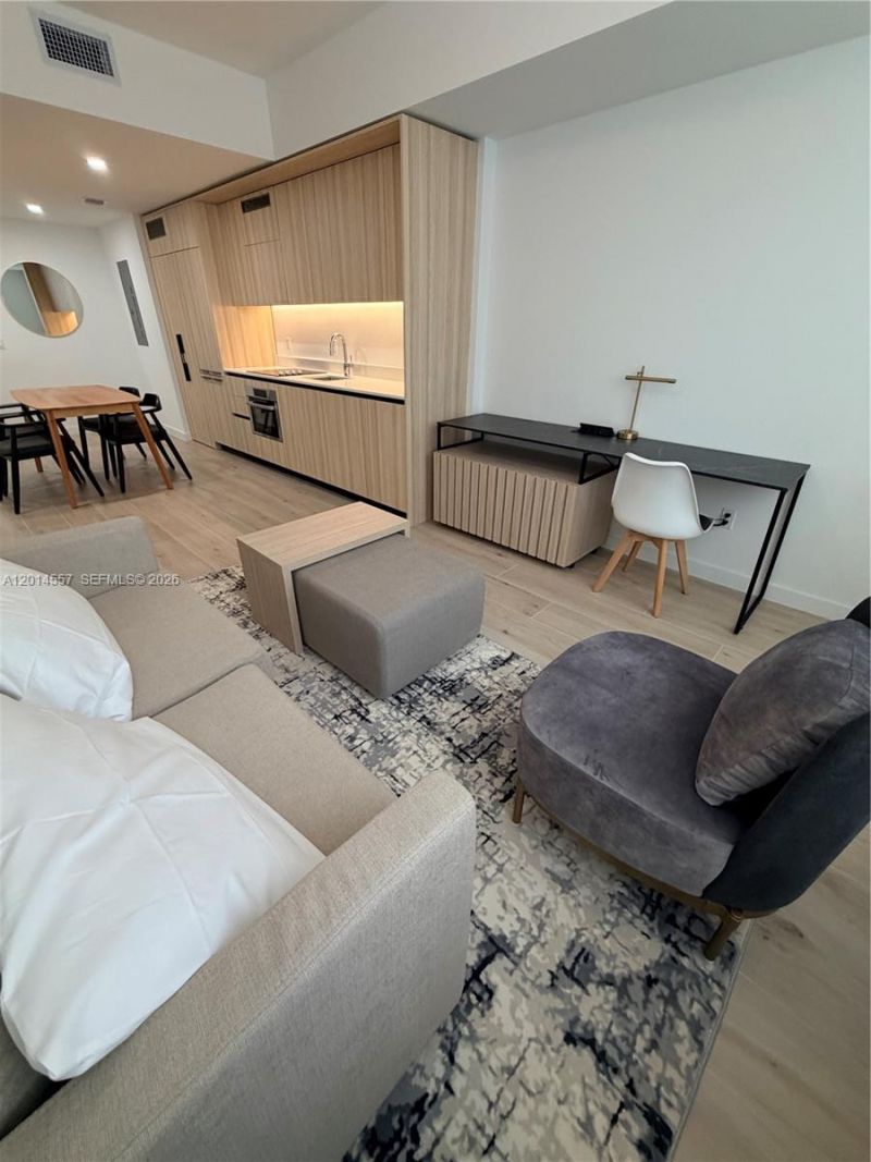 225 N Miami Av, Unit 907, Miami, FL 33128 Photo