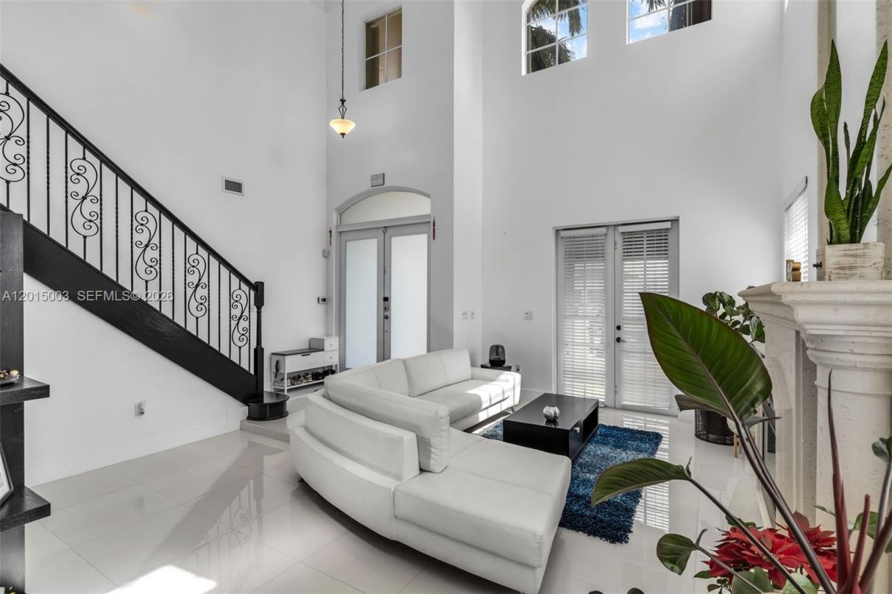 15395 SW 23rd St, Miami, FL 33185 Photo