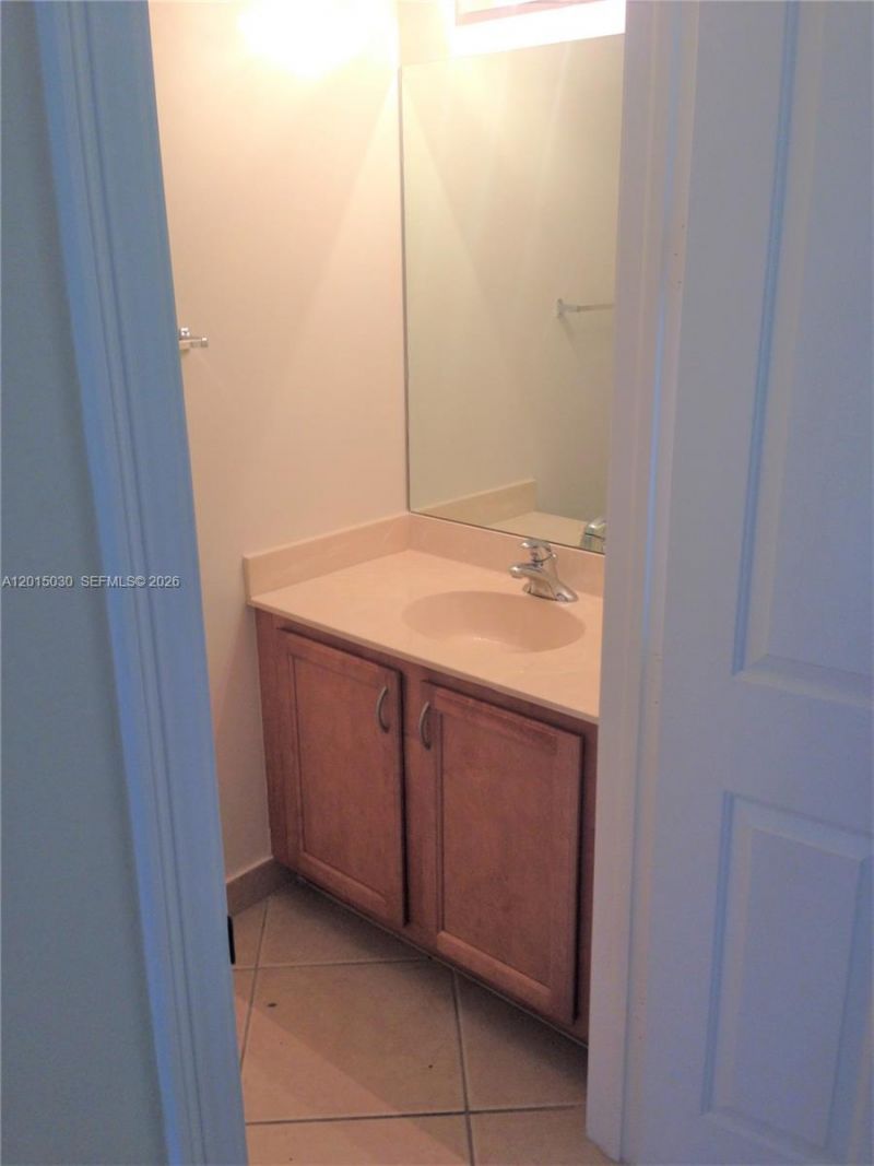 690 Amador Ln , Unit 2, West Palm Beach, FL 33401 Photo
