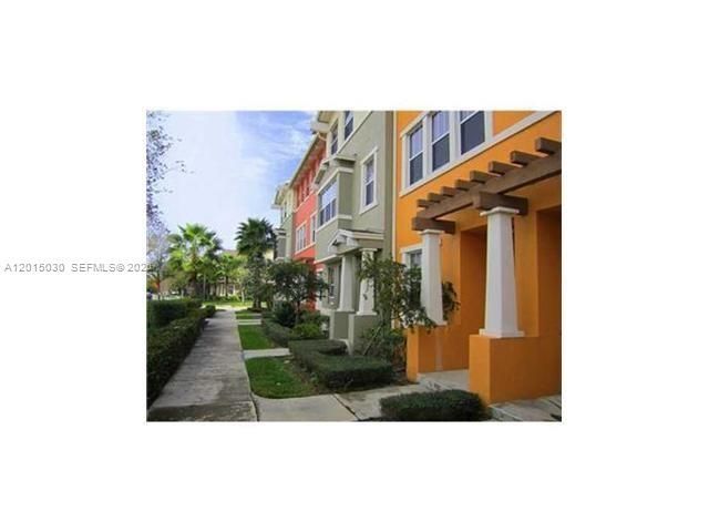 690 Amador Ln , Unit 2, West Palm Beach, FL 33401 Photo