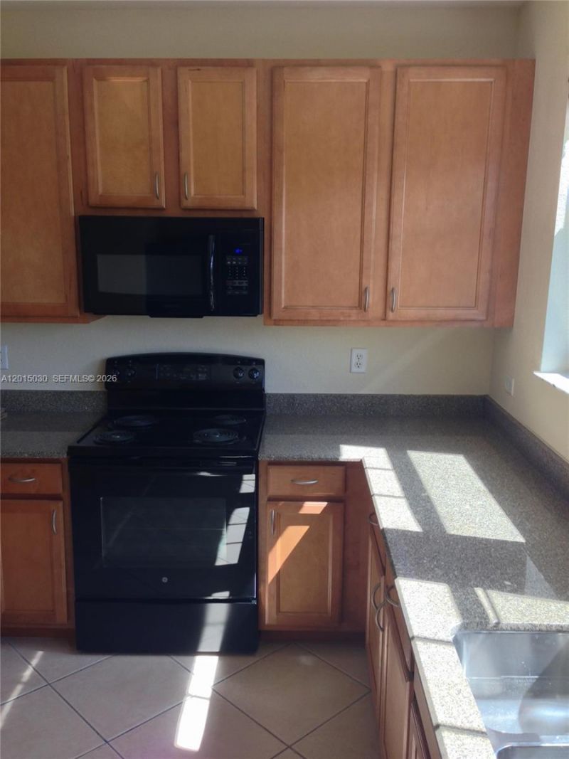 690 Amador Ln , Unit 2, West Palm Beach, FL 33401 Photo