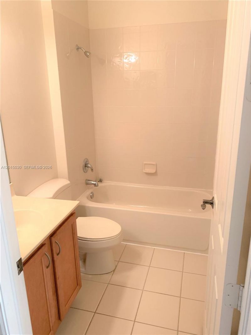 690 Amador Ln , Unit 2, West Palm Beach, FL 33401 Photo